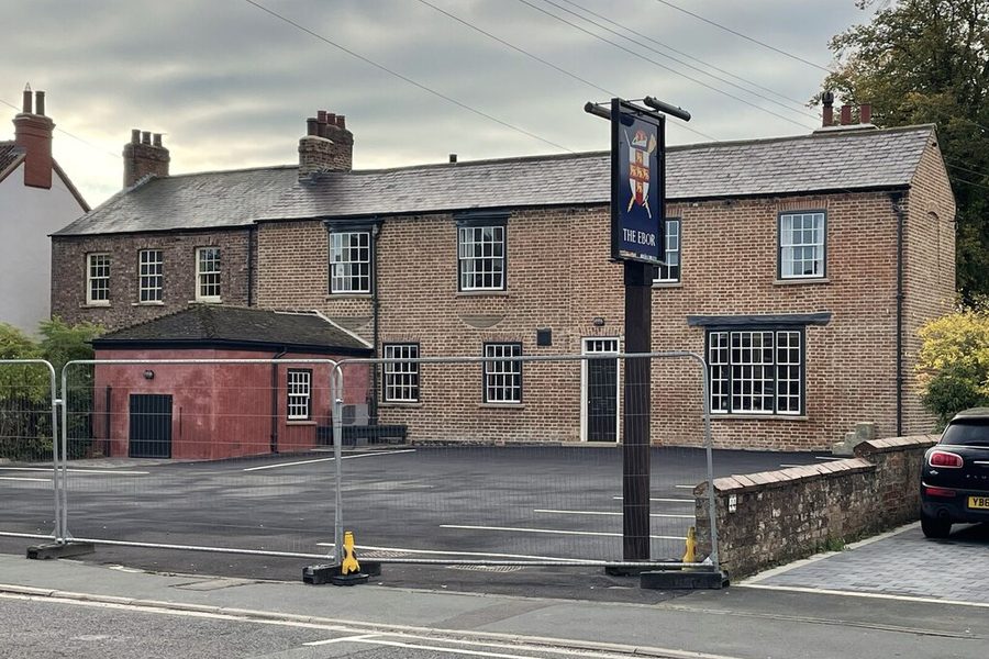 York pubs - The Ebor, Main Street, Bishopthorpe, Fulford