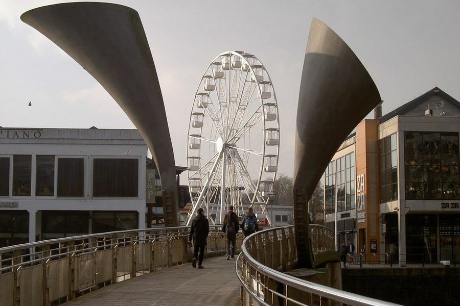 Ears and eye, Harbourside